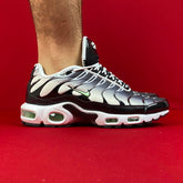 Air Max TN Cinza & Verde