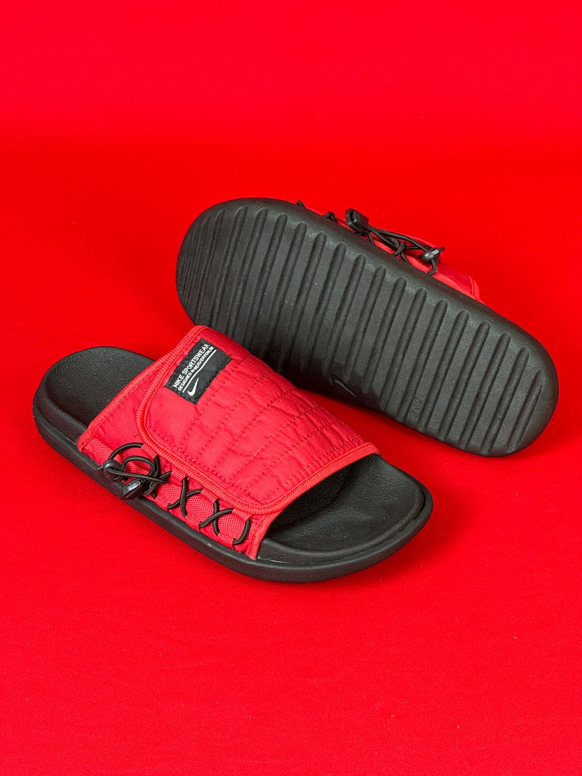 Chinelo Nike Asuna 2.0 Preto & Vermelho