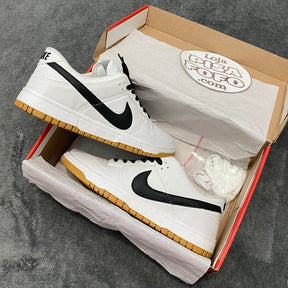 Dunk Low Branco Solado Marrom