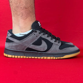 Dunk Low Cinza & Preto Camurça