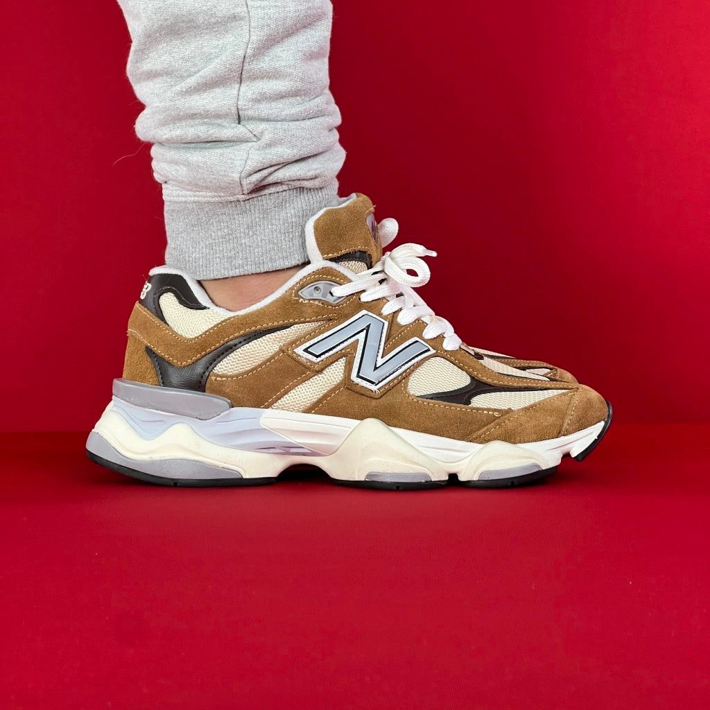 New Balance 9060 Caramelo